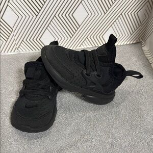 Nike Presto sneakers toddler size 5 Black Sneaker‎ shoe Durable  slip on